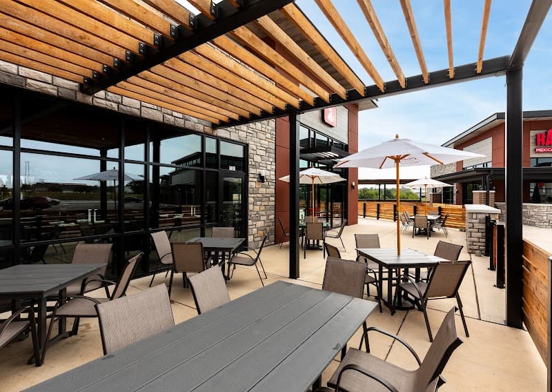 The Roost Bar and Grill (MM Hwy) photo 6