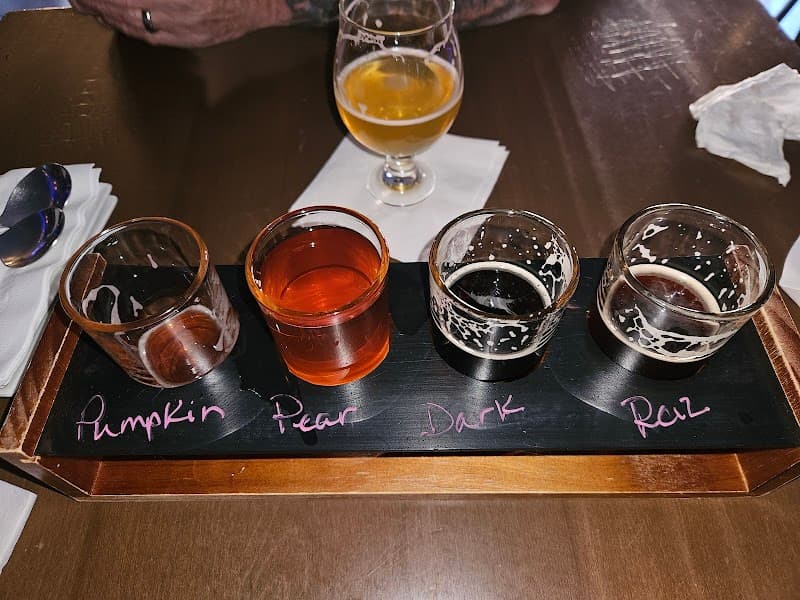 Hop the Griffin Brew Pub and Wine Bar photo 5