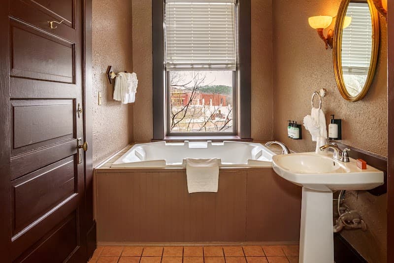 Basin Park Hotel photo 5