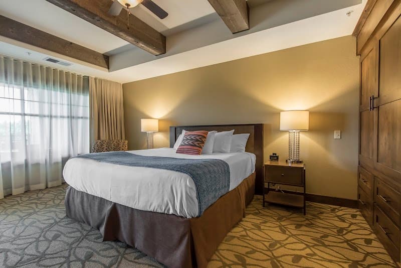 Bluegreen Vacations Paradise Point Resort photo 3