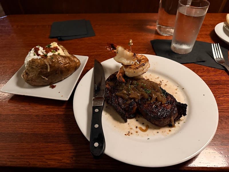 Wilder's Steakhouse photo 4