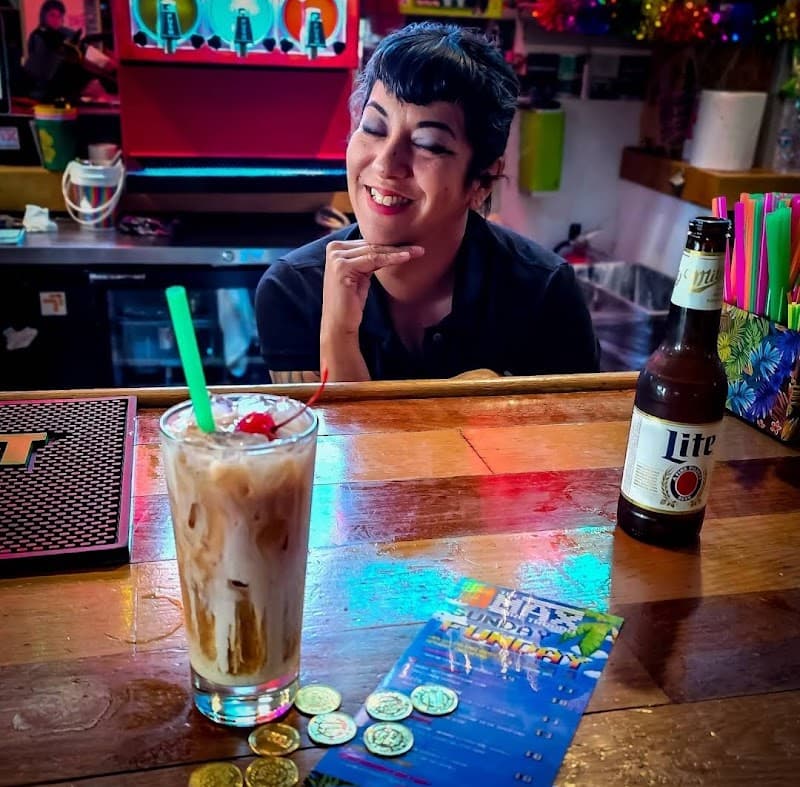 The Max Retropub photo 3