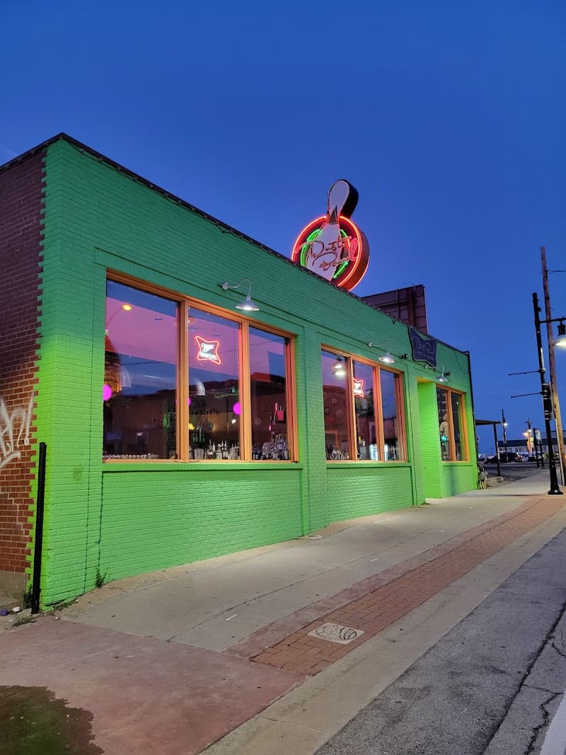 Dust Bowl Lanes and Lounge photo 4