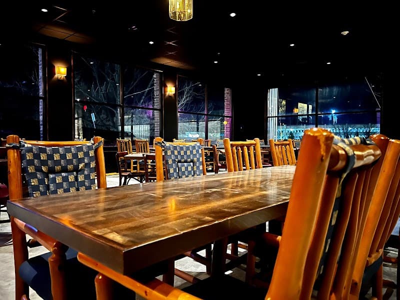 Hidden Pines Restaurant photo 2