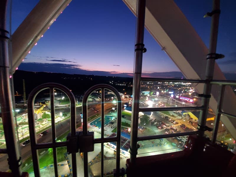 Branson Ferris Wheel photo 4