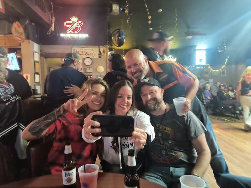 Legends Saloon photo 6