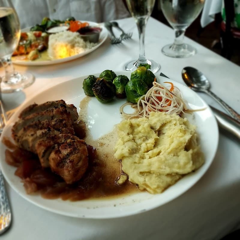 Rogue's Manor photo 6