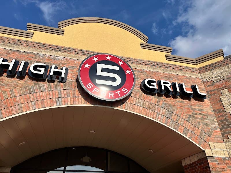 High Five Sports Grill photo 1
