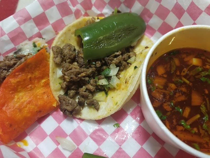 Los Panchos Taco Truck photo 2