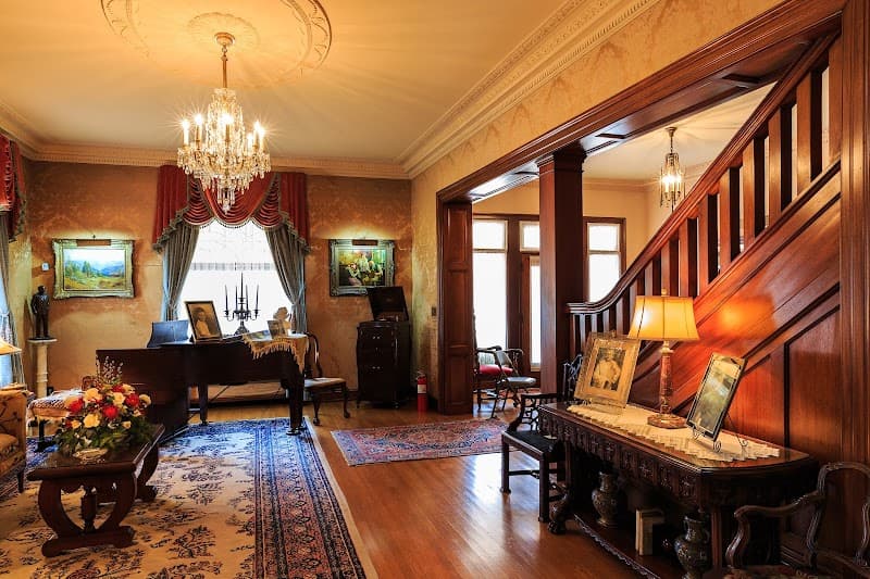 Frank Phillips Home photo 4