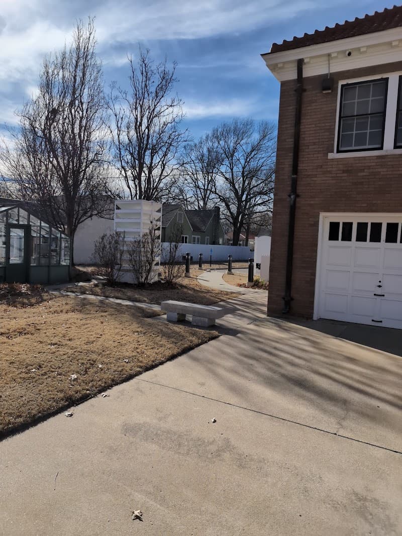 Frank Phillips Home photo 6