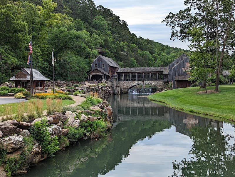 Dogwood Canyon Nature Park photo 1