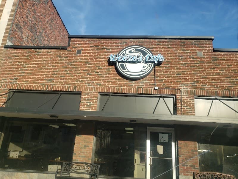 Weeze's Cafe photo 6