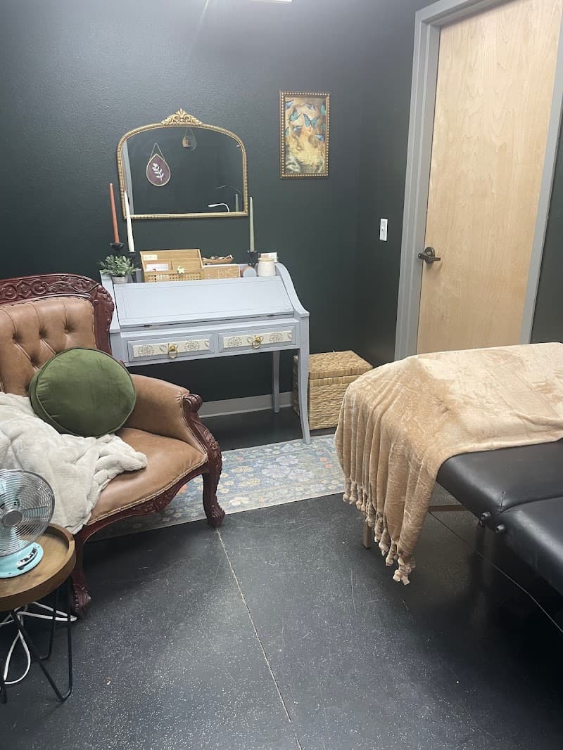 In Bloom Beauty Bar LLC photo 1