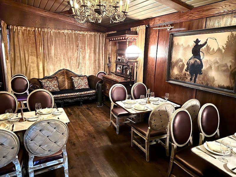 Will's Chophouse photo 2