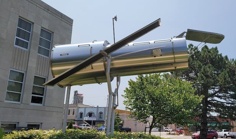 Hubble Telescope Replica Statue photo 1