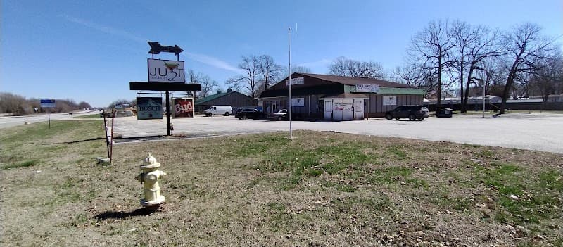 Just One More Sports Bar Dance Club photo 6