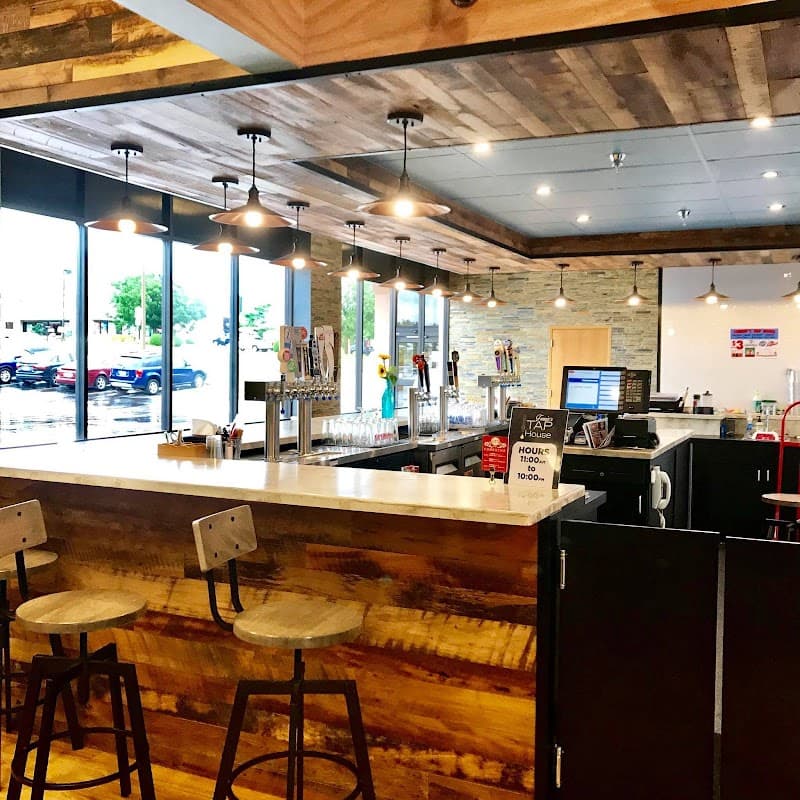 Fonnie's Tap House photo 2