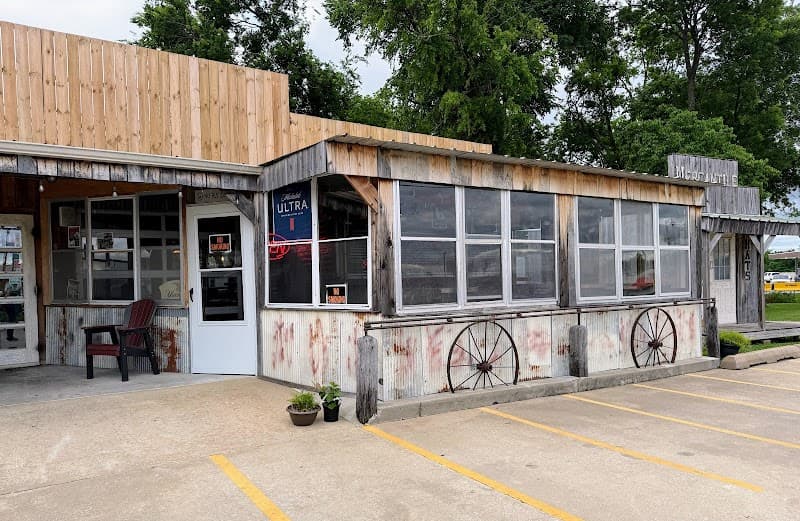 RoadHog Saloon photo 5