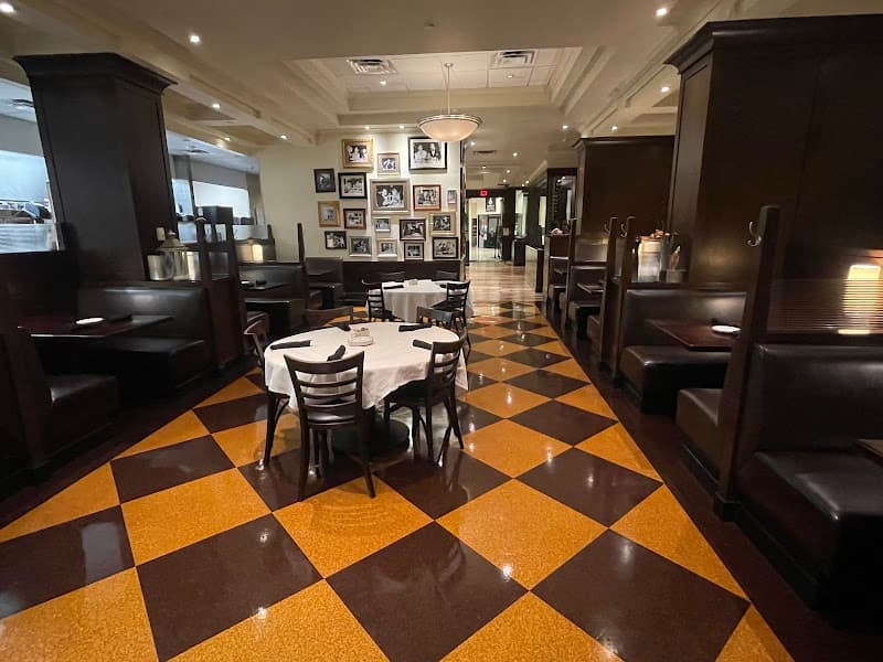 The Avery Kitchen & Bar photo 6