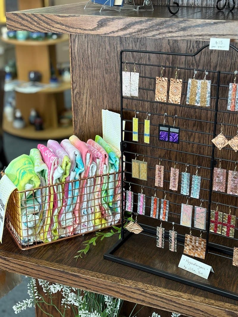 Nighthawk Gallery photo 5