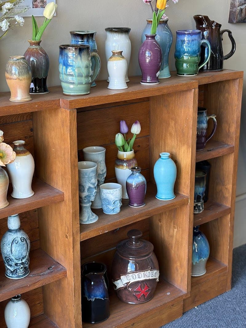 Nighthawk Gallery photo 6