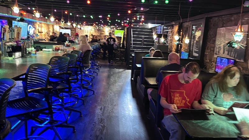 Sam's Cellar Bar & Oven photo 5