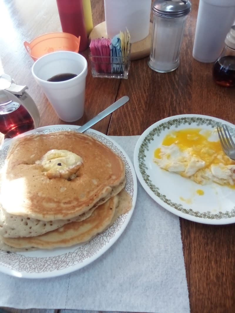 Lynn's Country Diner photo 3