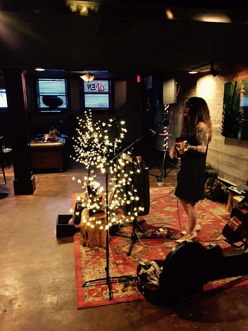 Levi's Gastrolounge & Bar photo 2