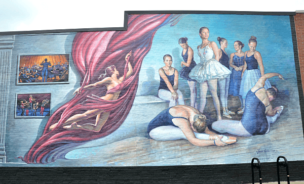 Celebrating the Performing Arts in Joplin Mural photo 6