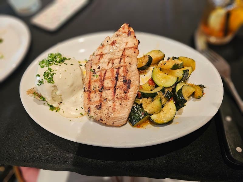 Black Oak Grill photo 3