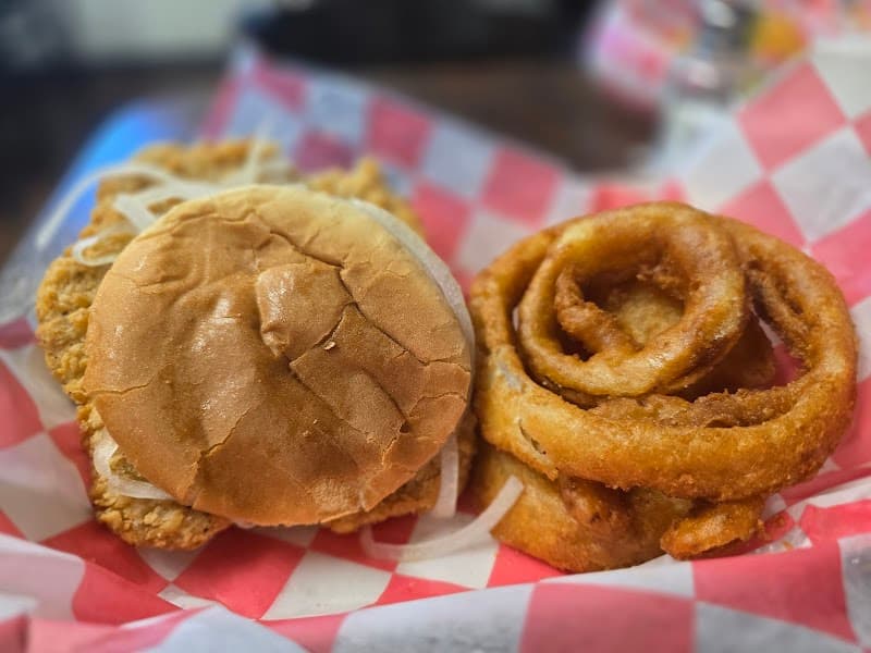 B's & G's Dairy Crest photo 3