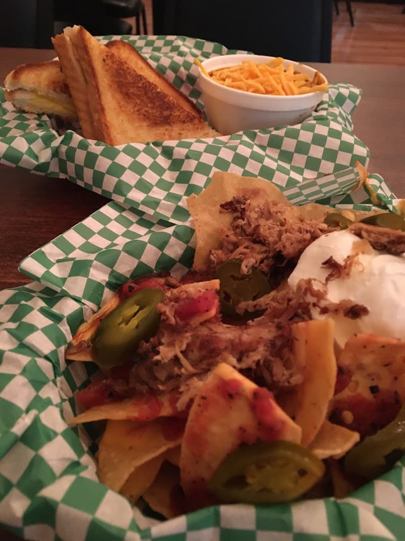 2 Gals Bar and Grill photo 1