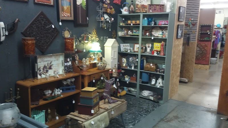 Timeless Flea Market photo 3