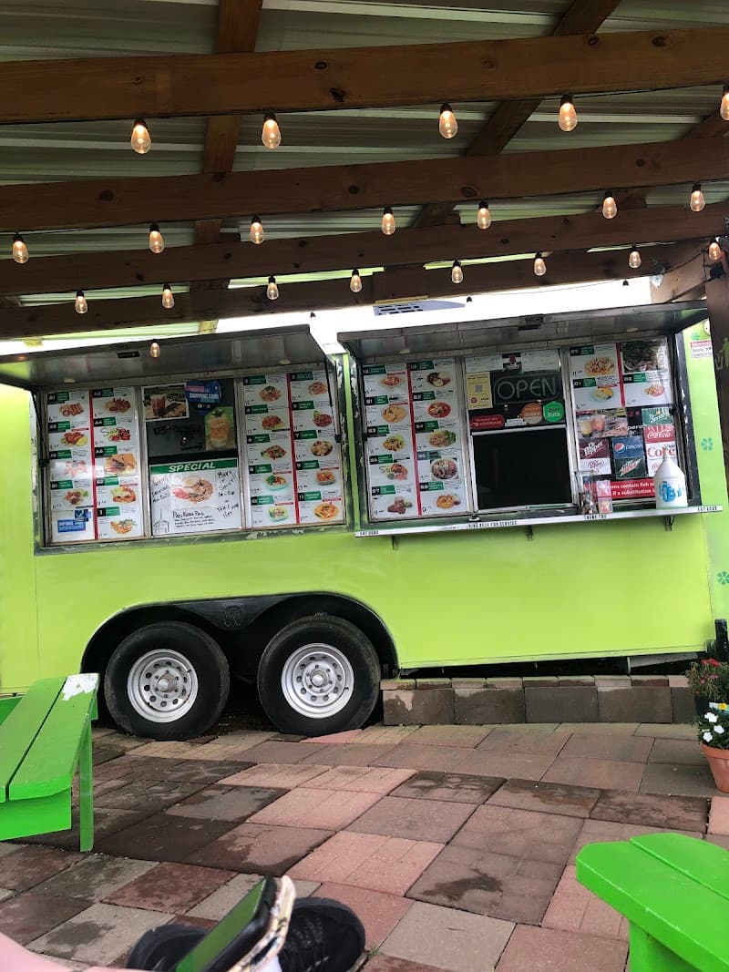 Apple's Thai Nee Kitchen photo 5