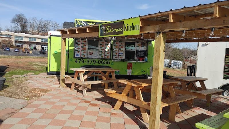 Apple's Thai Nee Kitchen photo 1