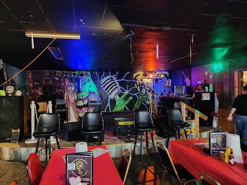 The Mulberry Tree Saloon photo 6