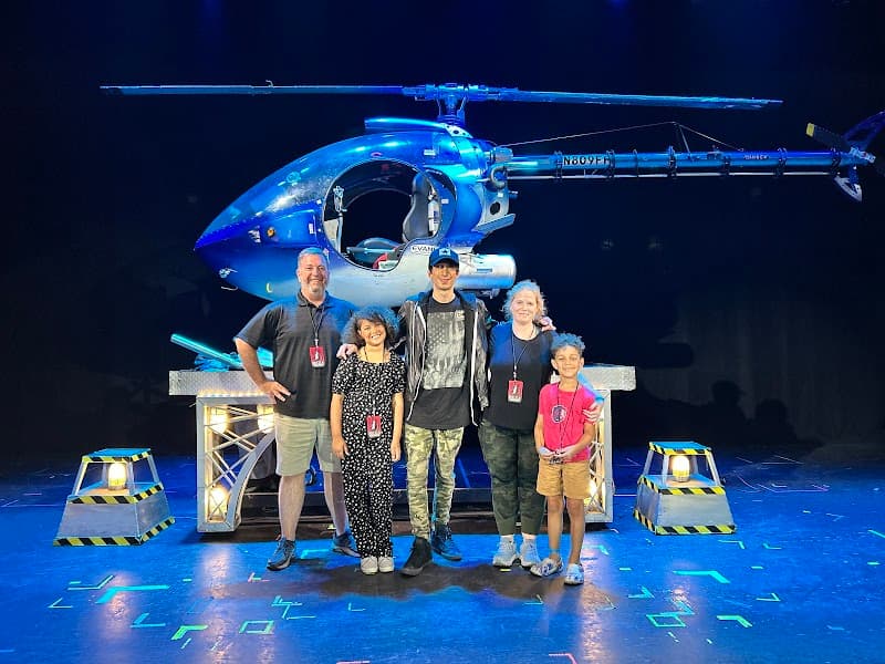 Reza | Edge of Illusion photo 3