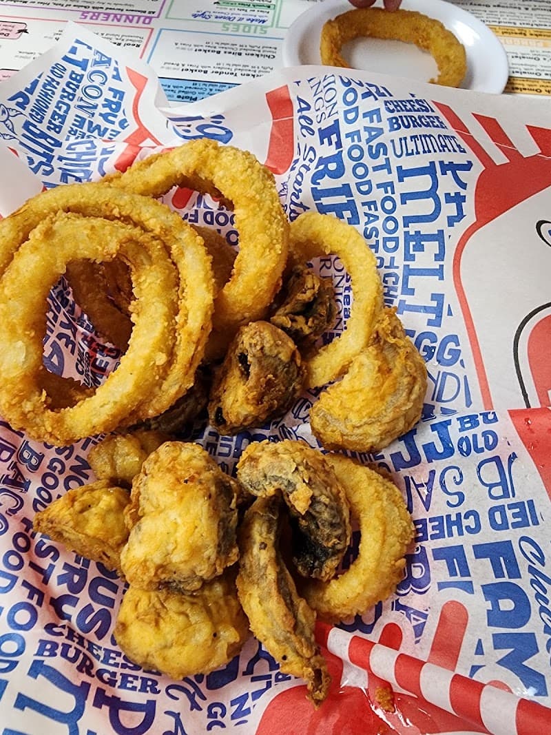 Boomarang Diner photo 6