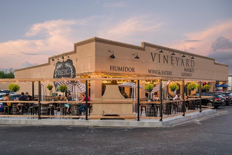 Vineyard Market photo 2