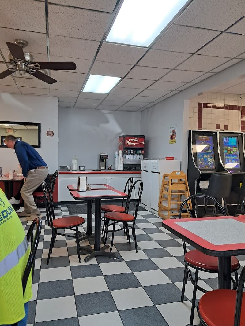 May's Corner photo 5