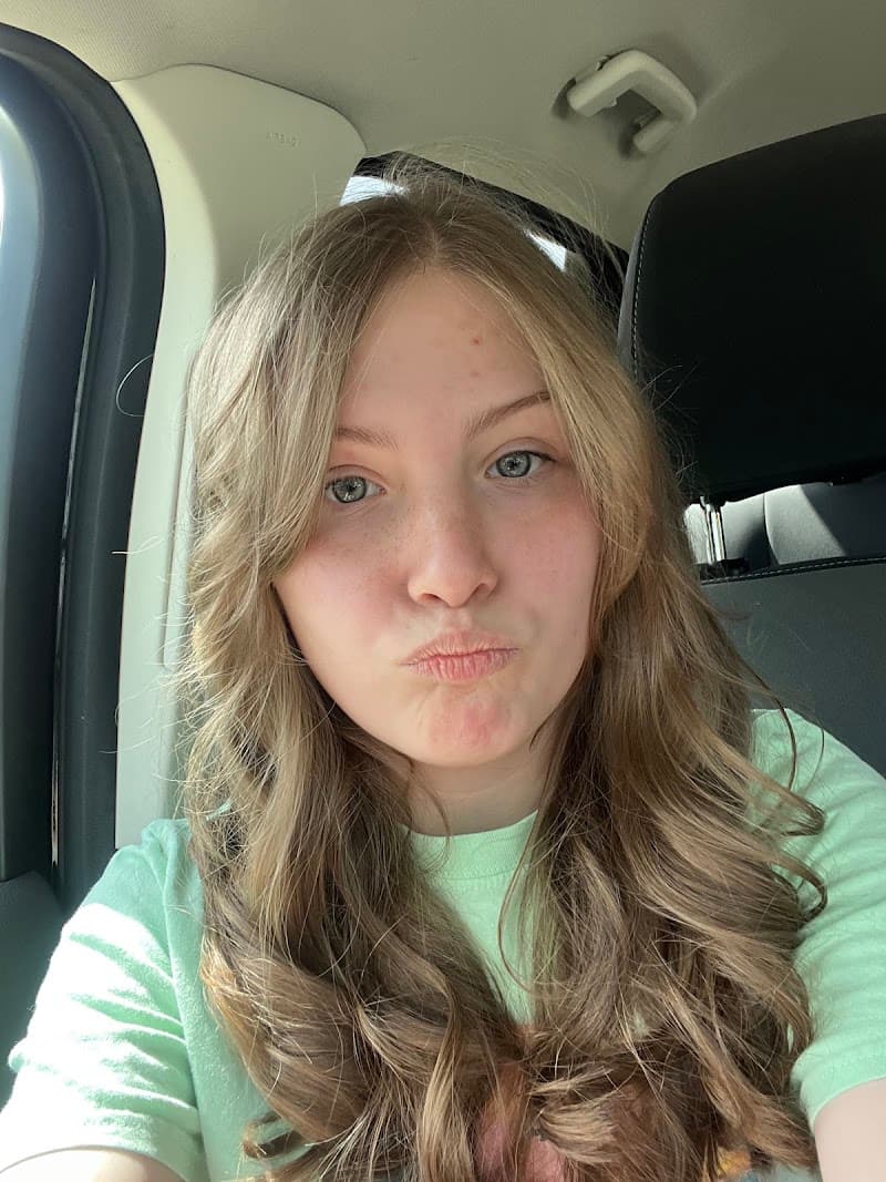 Silver Screen Salon photo 3