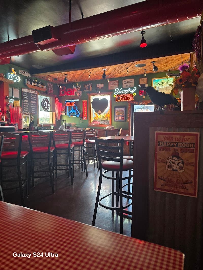 Mr G's Chicago Pizza & Pub photo 6