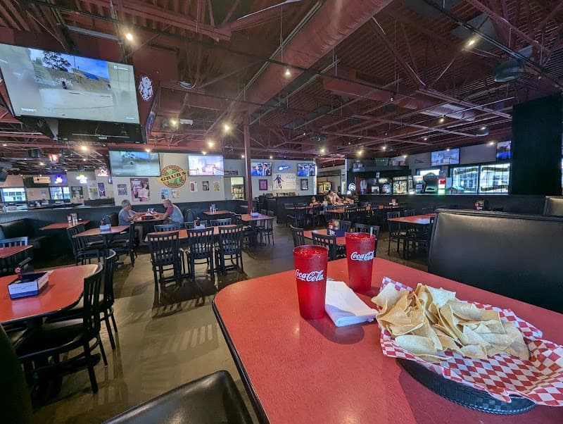 Grub's Bar & Grille photo 4